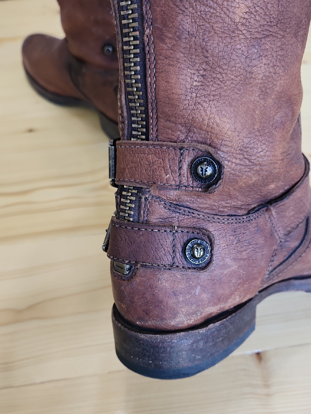 Frye Veronica Back Zip Tall Boots Three Buckles Riding 7.5 - Picture 8 of 17